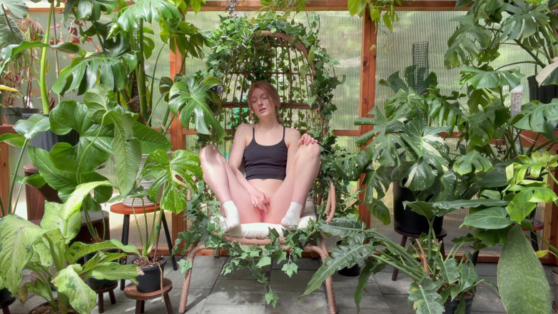Destination Kat: Bts Greenhouse Play