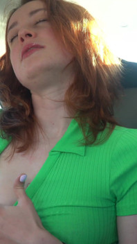 Redhaired Girl Made Mess After Solo Sex in Car