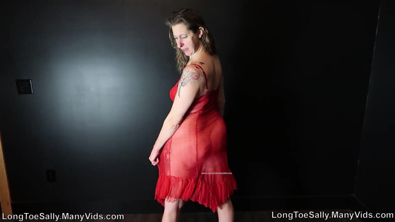 Long Toe Sally Big Buns: Übergroße MILF pov3