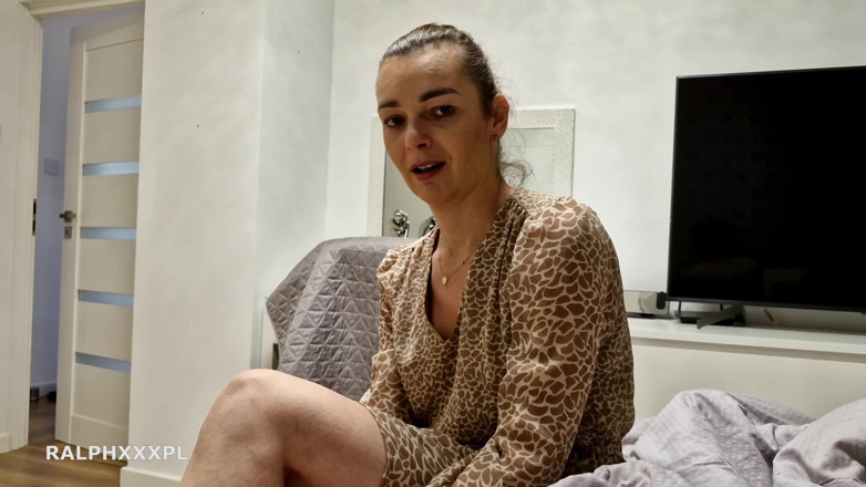 RalphXXXpl: Stiefmutter bittet mich, sie zu imprägnieren, sie will schwanger mit...