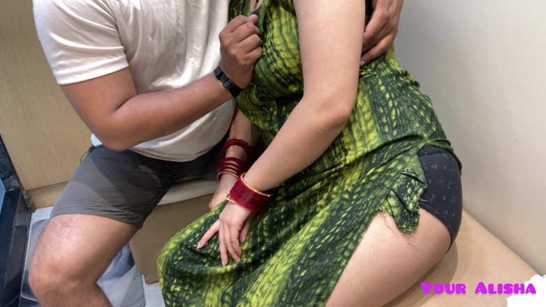 Your Alisha: Adik tiri mengongkek saya semasa sambutan Rakhi