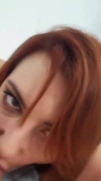 Lucia Fernandez despierta mamada