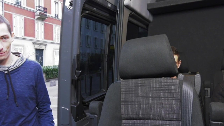 Crunch Boy: Sex în grup francez într-un autobuz, partea 3