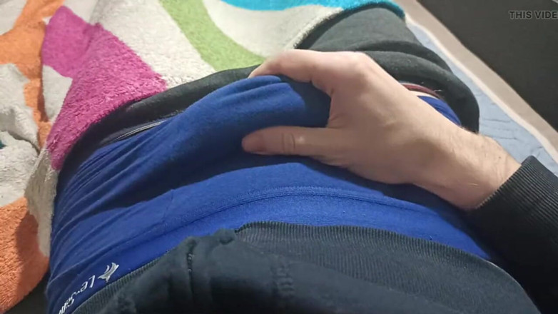 Pasha: Uomo in Mutandine Blu Che Gioca Con Il Suo Cazzo,...