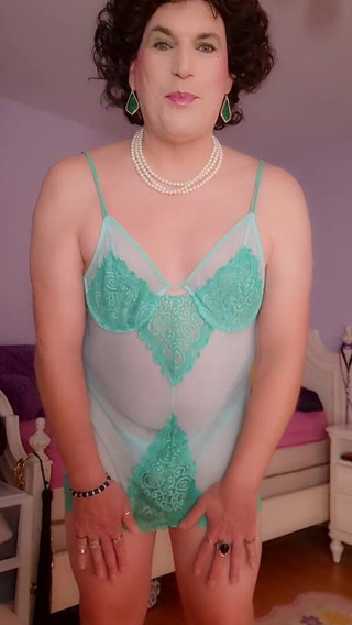 Victoria Lecherri: I want to wear this for you!