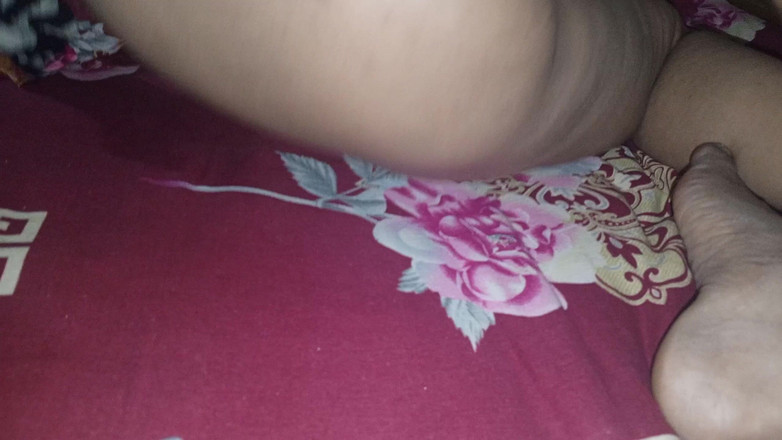 Dhaka studio: Desi Newly Married Girl Enjoy Her Boyfriend by Hard Fingering...
