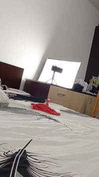 Sexy brünette mit großem behaartem arsch. Behaarte frau, dicker arsch, behaart, große nippel.