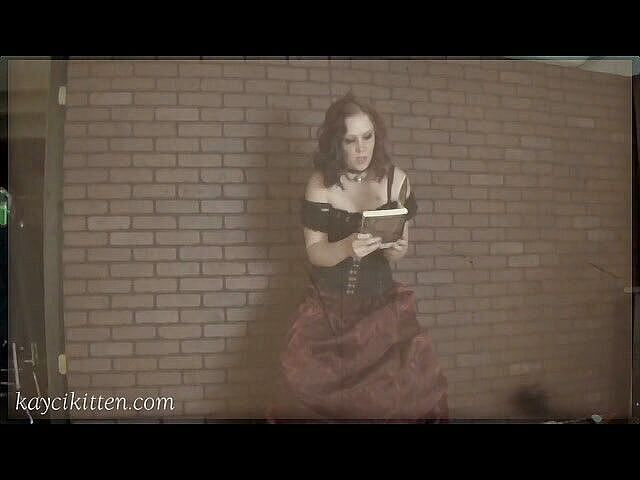 Kayci Kitten: 美しい苦悩、シビアンの物語の時間