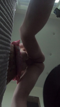 Qu’a fait mon demi-frère avec ma poupée sexuelle pendant mon absence ?