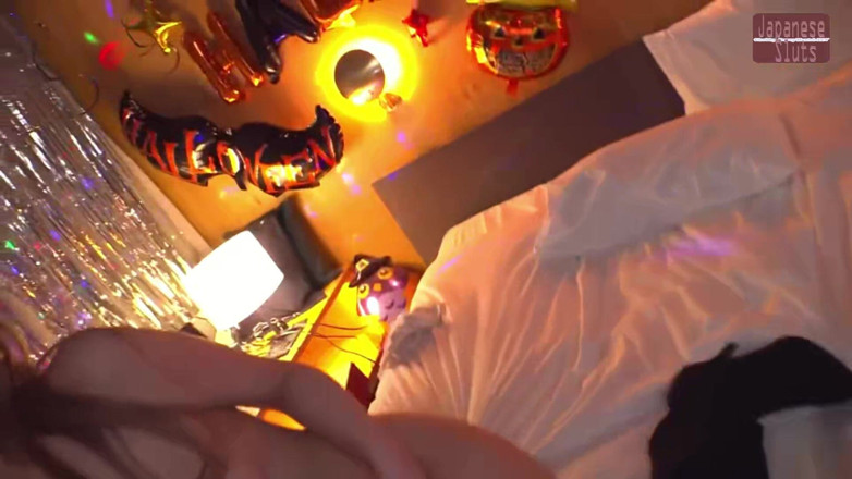 Juicy Bounce JAV Club: Halloween Pickup 2021: una Notte di costumi e incontri inaspettati