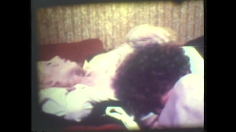 Vintage Megastore Full hd: Berambut perang panas yang cantik