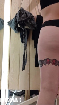 Howing My Body at a Dressing Room