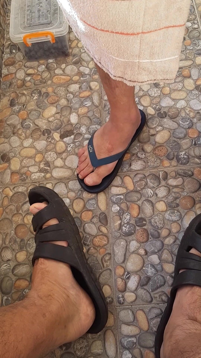 Grand Dick: Füße und schwänze auf dem Balkon