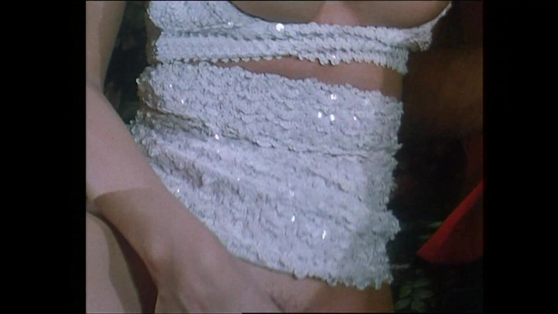 Vintage megastore: Une jeune fille merveilleuse avec de beaux seins et une...