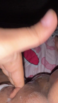 Moje gorga vagína potřebuje opravdu silný penis, aby se cítila dobře