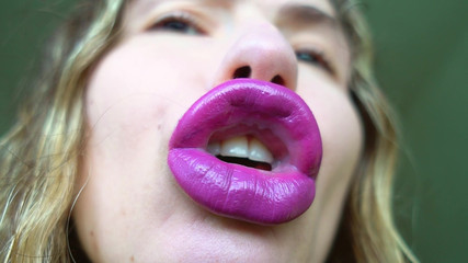 Rarible Diamond: Pucker Lips Custom