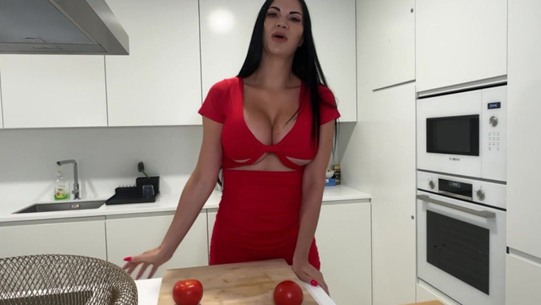 Jasmine Jae: Ibu tiri yang lagi frustrasi secara seksual minta dientot sama...