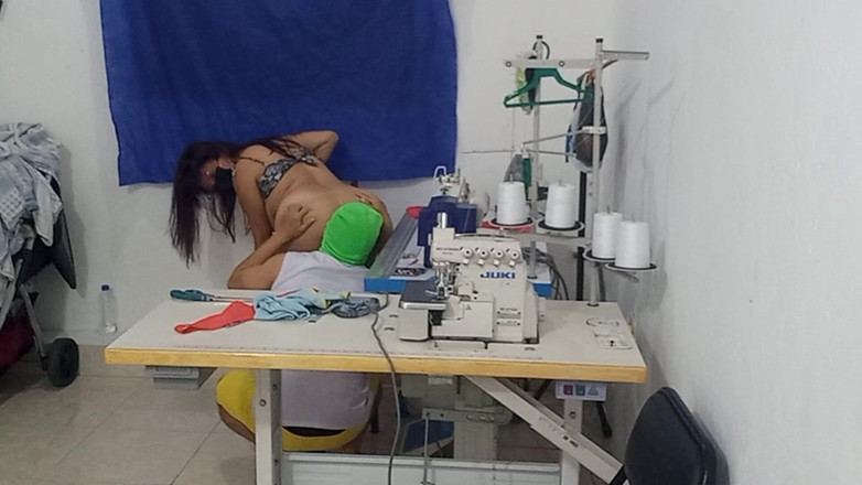 NEGRITA SEXY: A Seamstress Has a Sensual Adventure with Her Co-worker