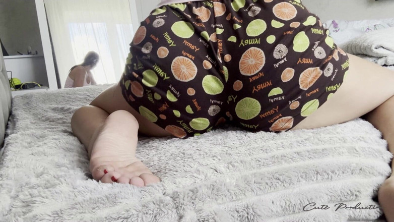 CuteProduction: Leila despertando
