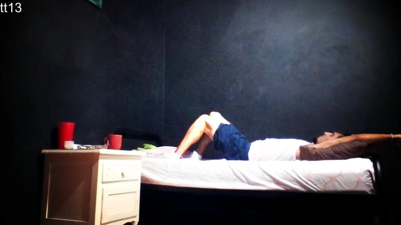 Raba erre elle: Raba Erre w pisarzu medytuje nad orgazmem przed pisaniem przez...