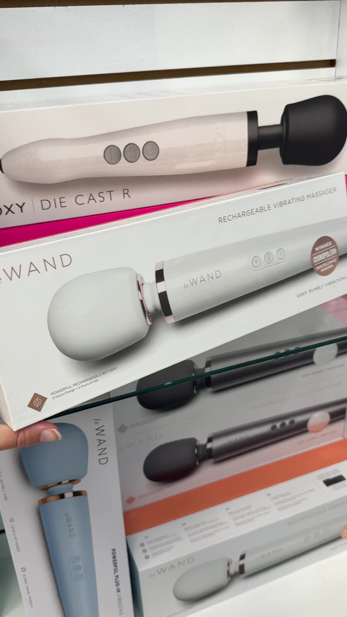 Nadia Foxx: Sexo vlog! Compra conmigo para comprar un juguete nuevo y...