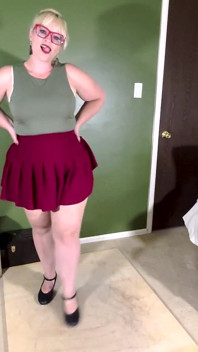 Bbw latina striptýz tančí a chvěje se jejím nádherným tlustým tělem povzbuzování, abyste si honil a stříkal při odpočítávání