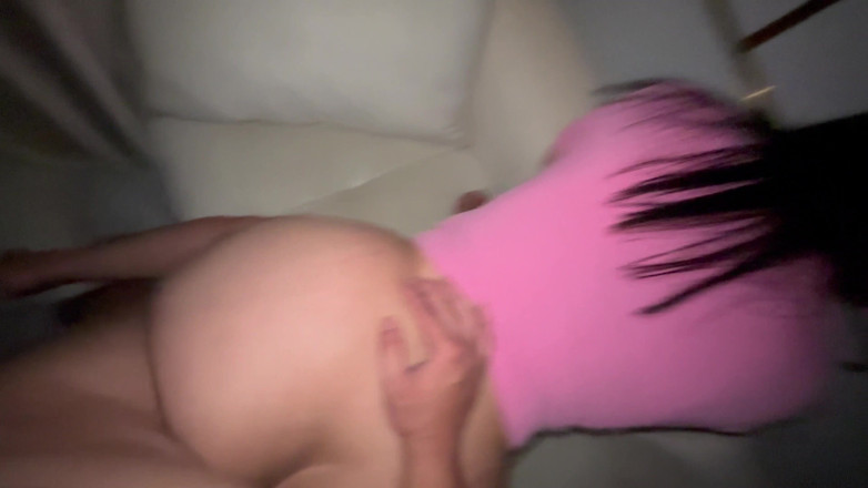 Yasminpahla: Se sei sposato, non guardare questo video.