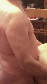 Creampie kolosal dalam pantat: Lelaki berusia 84 tahun Mengisi Nypster