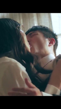 MILF Panas Asia menggoda pelajarnya - rahsia Qin