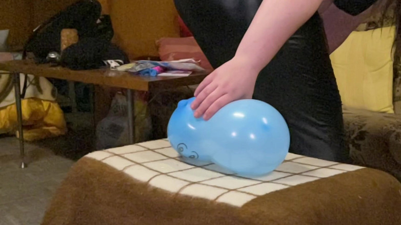 BeachBallsDuo: Bigbootylucy Sit pojawił 16 bardzo silnych balonów w kształcie serca! 2 aparaty...