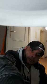 Banyoda edepsiz oyun, sox ve ayaklar