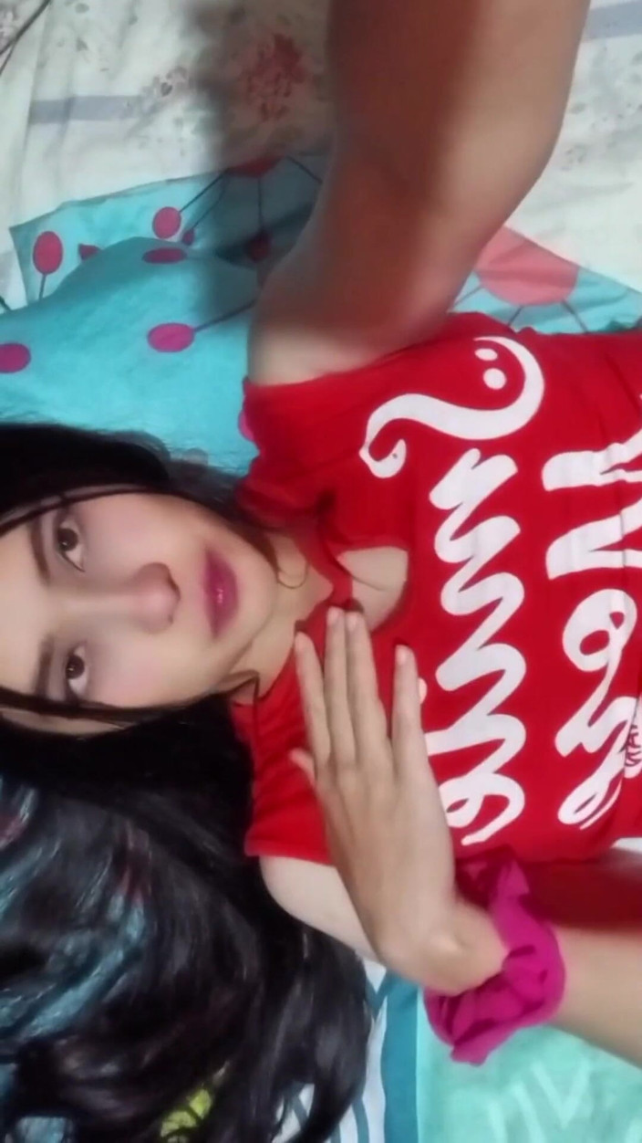 Yulieth Gomez: オイリーなお尻のエッチな素人が熱いからかいの後にマンコを犯される