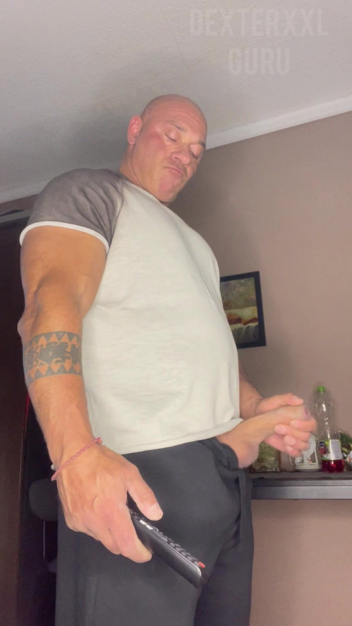 Mr. Guru: Pan Učitel ve stoje, než vyjdu ven