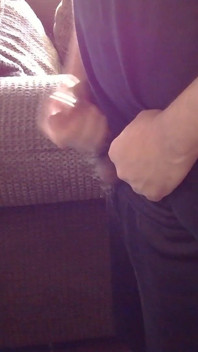 Masturbandome Y Tirando Leche Frete a Mi Camara Web