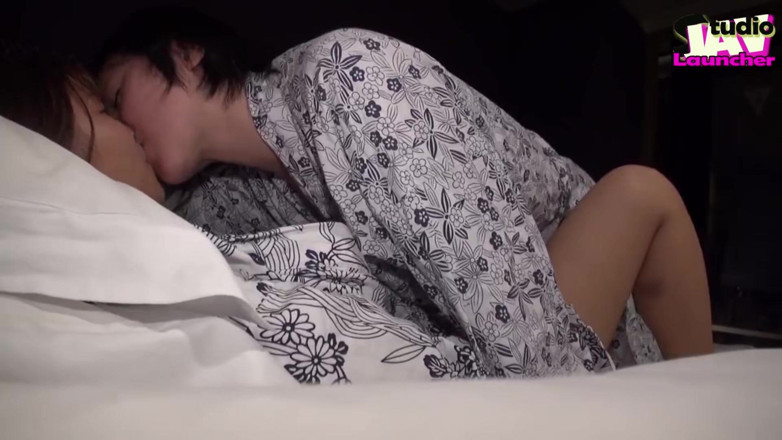 Studio JAV Launcher: Rekaman seks asli lesbian lagi asik muasin memeknya di pemandian...