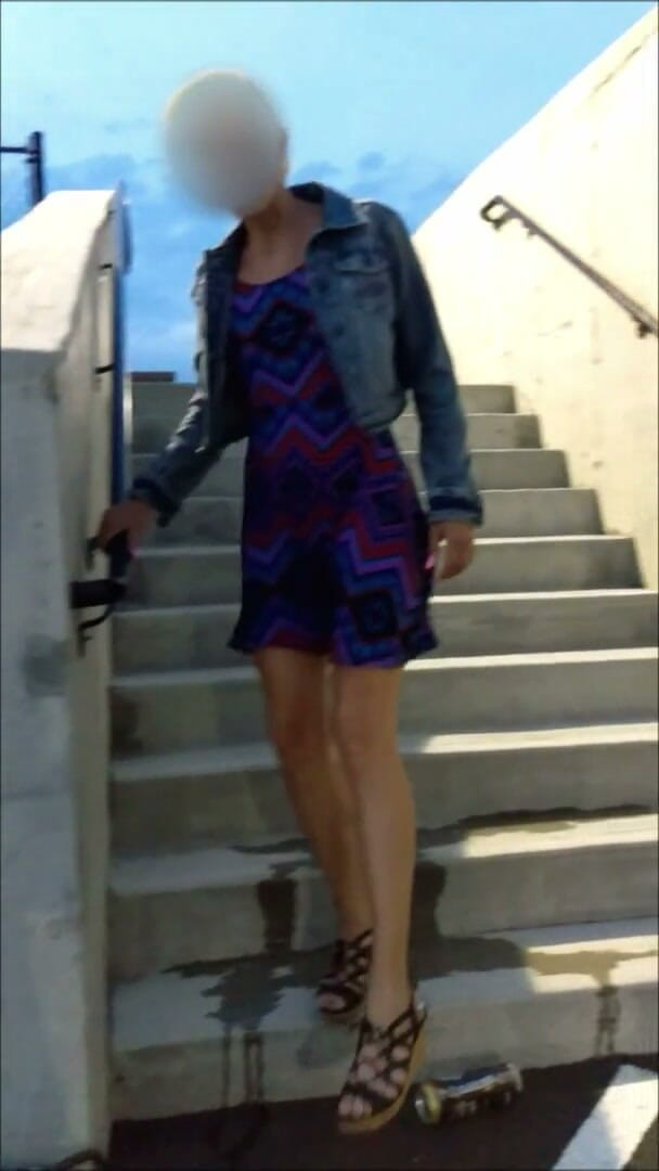 Fantasy Milf: Concrete Steps Pee