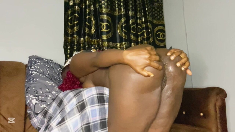 Nastyherrishome: Teman Sekamarku Pengen Kedua Lubangnya Dientot Habis-habisan Sampai Lubangnya Menganga...