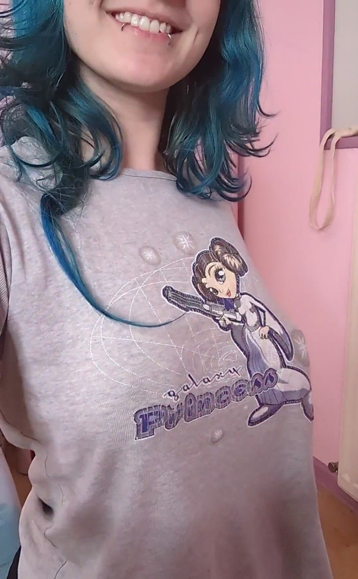 Khalamite: Chvění a pohádání velké krásky