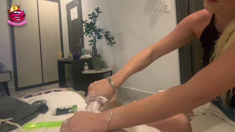 Mistress_BJQueen: Het scheren van schuim pik kwelling en ontkenning