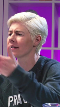 Xwife Karen: Zlaté sprchy a dívky gone wild | čas pro dospělé podcast