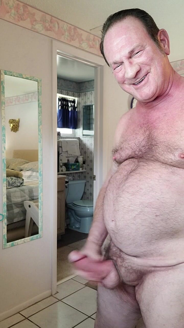 DaddyLNargo: Abuelo caliente 2