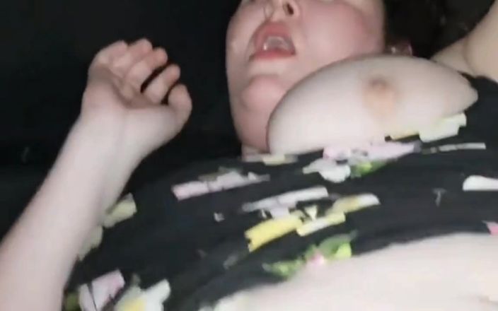 Real homemade BBW BBC porn: Kontol besar pria kulit hitam ini dientot posisi misionaris sampai...