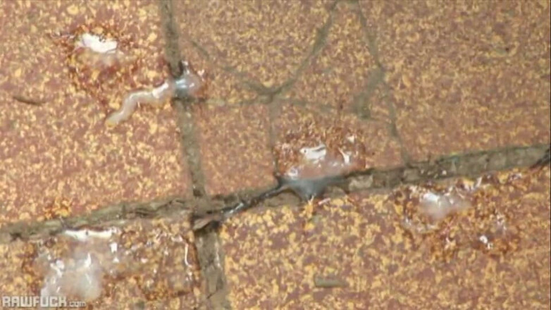 Raw Fuck: Разорвал ебаря обслуживает жадный до спермы эмо