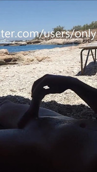 Masturbazione in spiaggia
