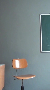 Kol ampute gibi görünen emlakçı profesyonel
