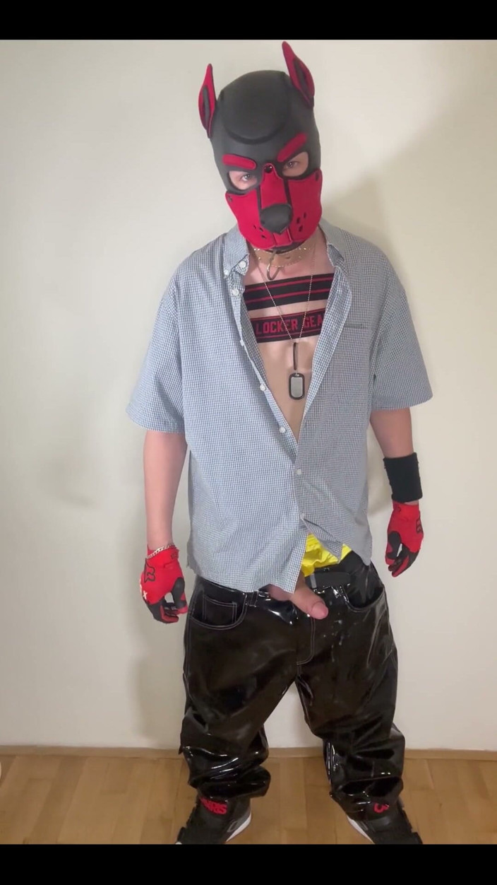 AndreDox: Horny Sagger Boy!