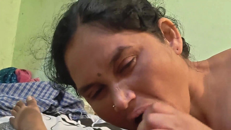 Sexy sindu: aanti ghar ka bana mukh-maithun seks