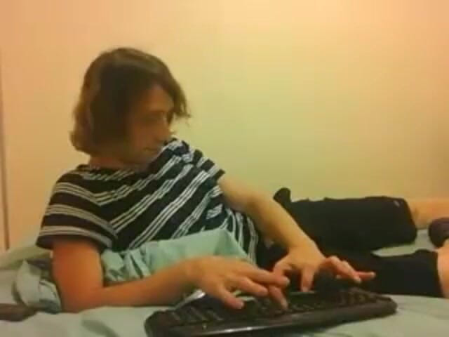 LilTaste: Lil Taste's solo chaturbate-sessie; Geen geluid / geen sperma / geen orgasme