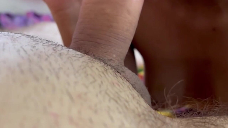 YourDickSucker: Nieśmiała indyjska dziewczyna