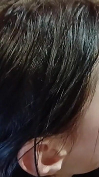 Riprendo video le mie figliastre che fanno sesso e mi masturbano la figa